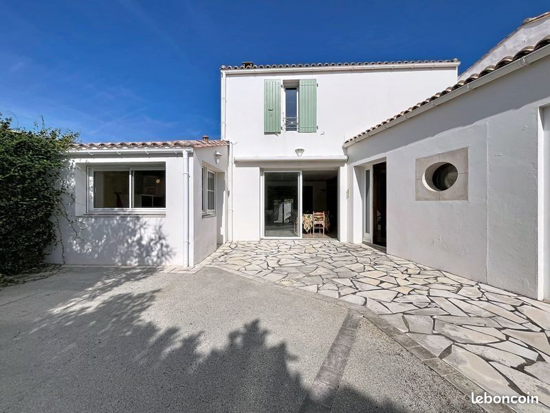 Maison 3 pièces 125 m² · à La Flotte · 125 m² · 591 555 €