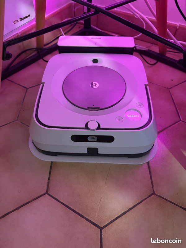 Robot laveur iRobot Braava Jet m6 - Électroménager
