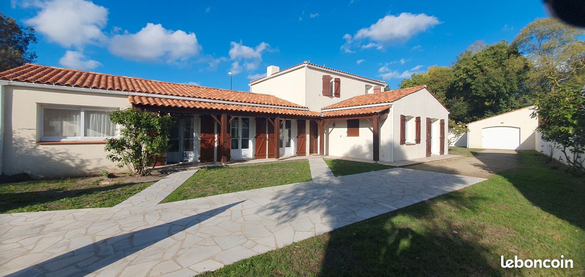 Maison 7 pièces 172 m² · à Challans · 172 m² · 496 375 €