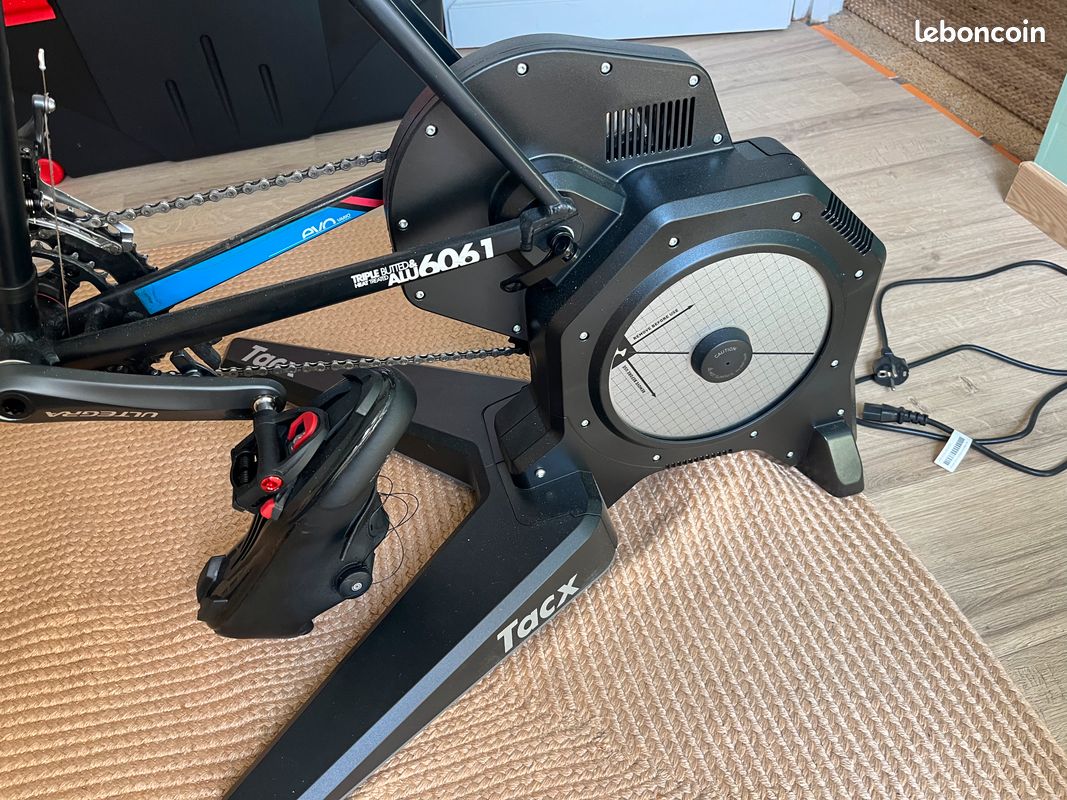 Home trainer Tacx Flux S smart (image 1)