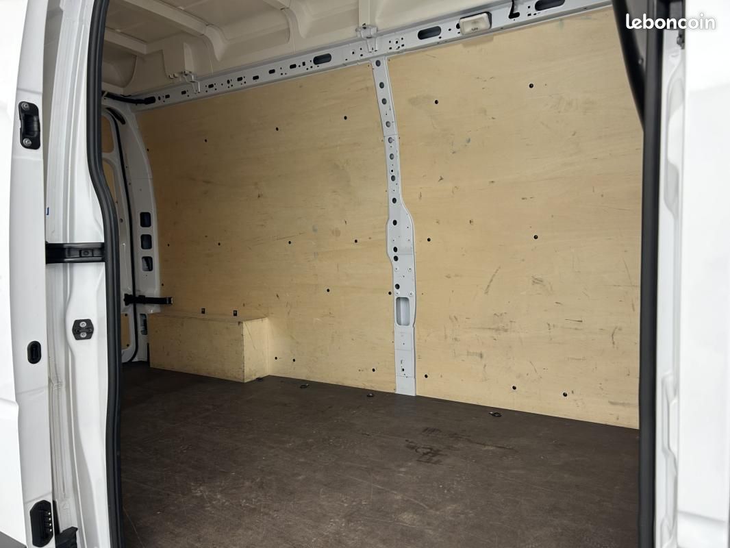 Renault Master FOURGON FGN TRAC F3500 L3H3 BLUE DCI 135 CONFORT AVEC KIT BOIS (image 16)