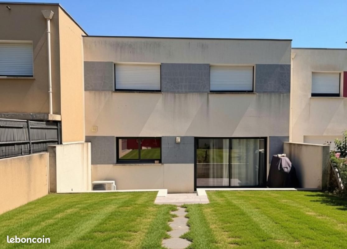 Maison 5 pièces 123 m² · à Vezin-le-Coquet · 123 m² · 325 500 €