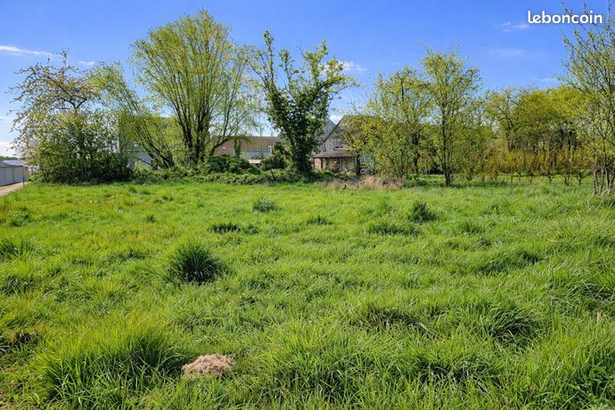 Terrain 1 010 m² Tauxigny Saint Bauld
