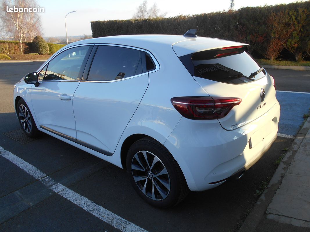 Clio 5 techno tce 90 (image 2)