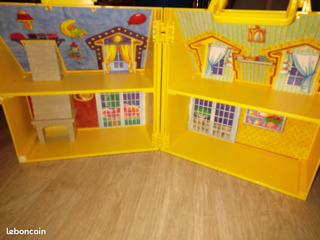 Maison portative playmobil (image 1)