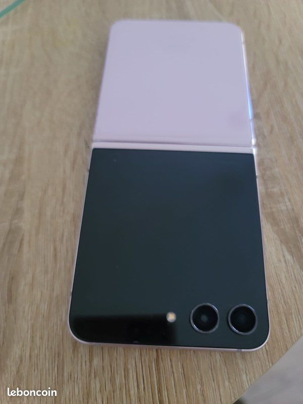 Samsung zflip 5 (image 2)