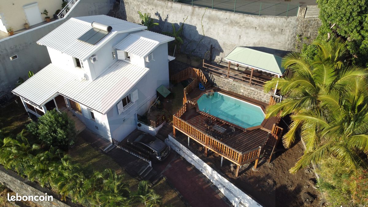 Maison 5 pièces 138 m² · à La Possession · 138 m² · 486 000 €