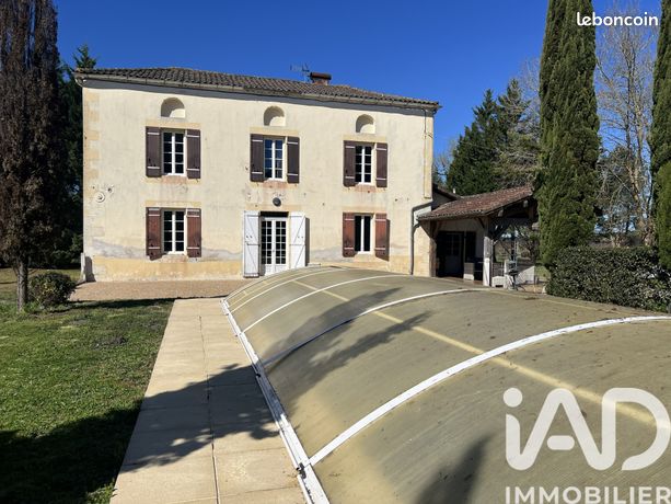 Propriété 5 pièces 220 m²