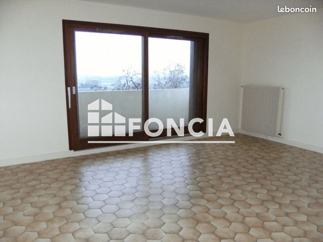 Appartement 3 pièces 67 m² · à Gien · 67 m² · 525 €