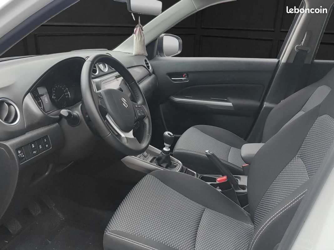 SUZUKI VITARA 1.4L MILD HYBRID PHASE 3 - 110cv - EN PARFAIT ETAT - ENTRETIEN SUZUKI - 1ère MAIN (image 8)