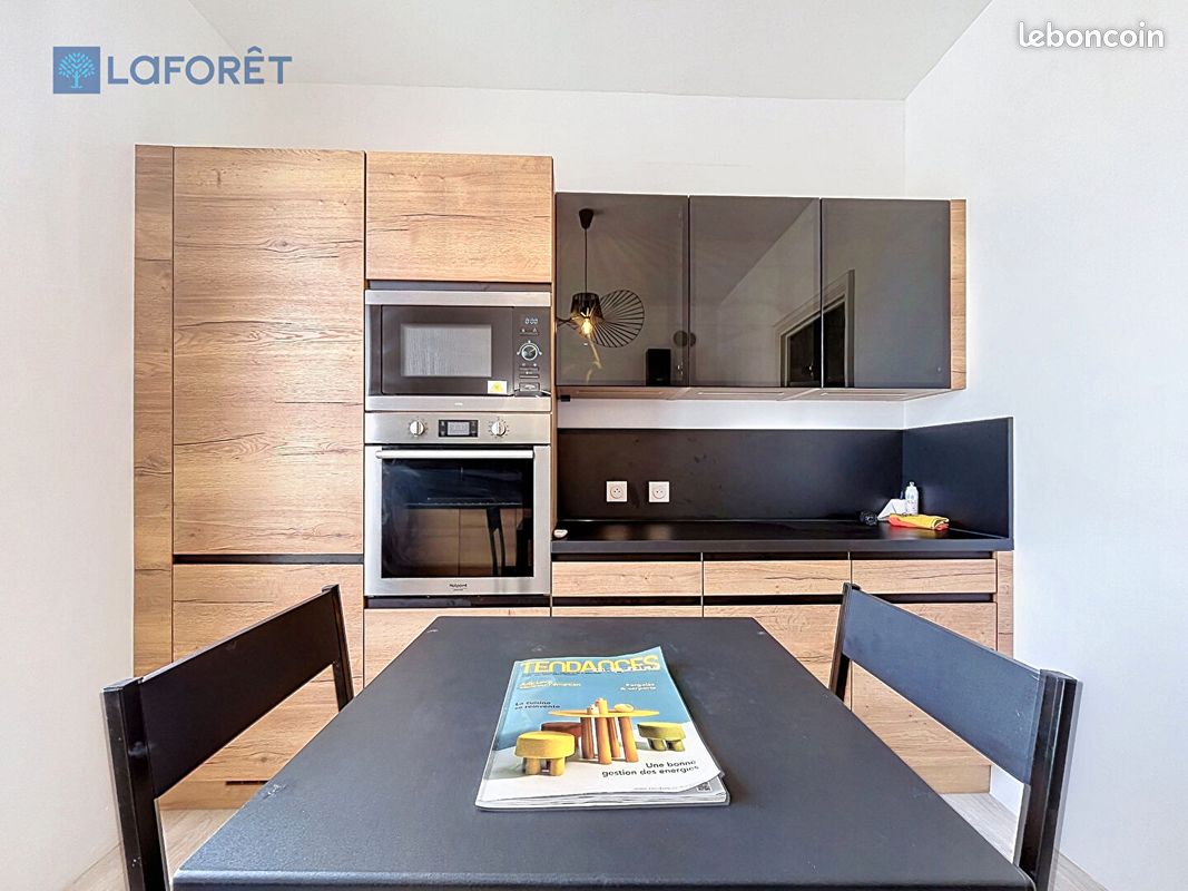 Appartement 4 pièces 96 m² · à Lorient · 96 m² · 980 €