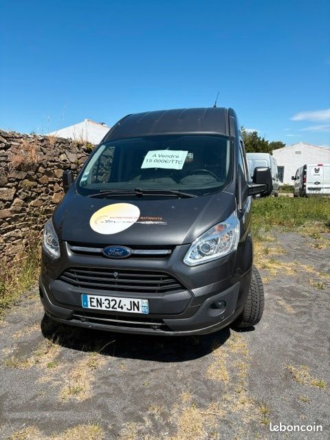 FORD TRANSIT CUSTOM de 2017 il a 58000 klm en bon état (image 1)