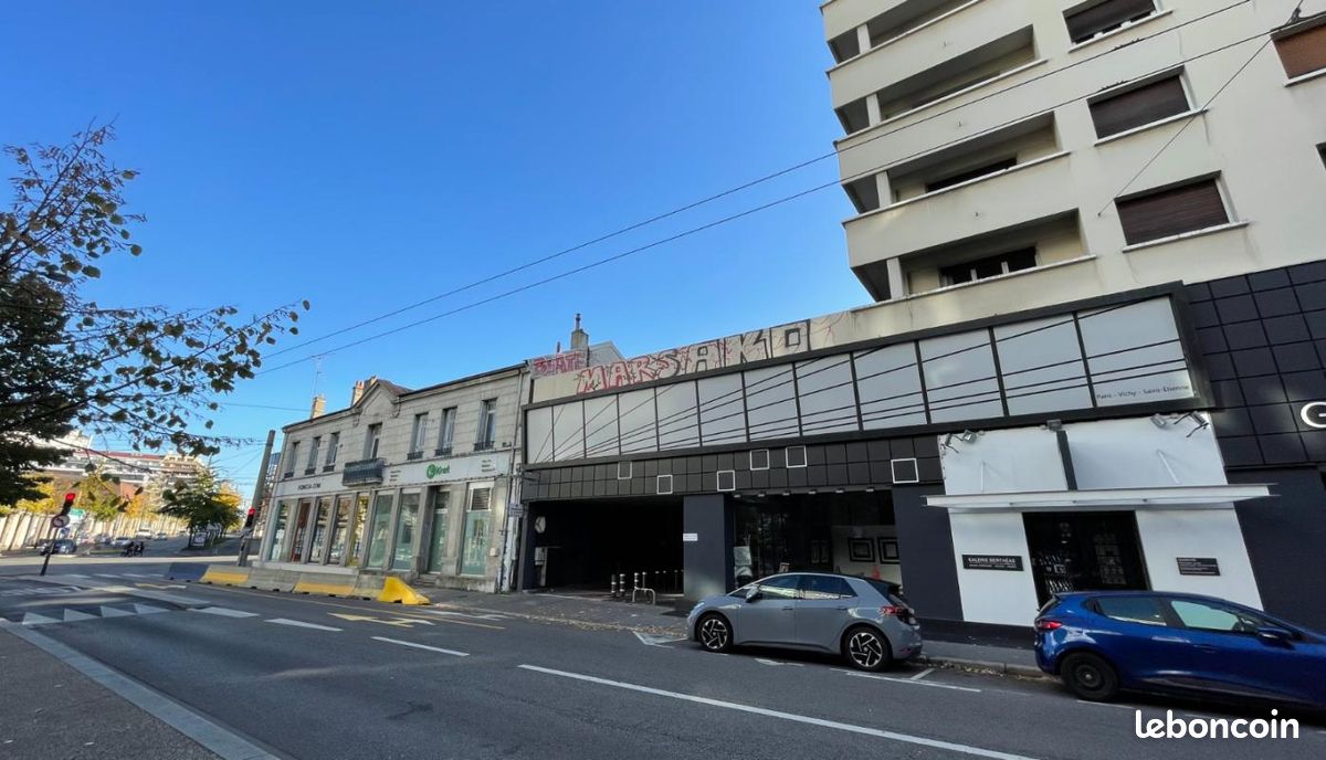 Parking 1 m² · à Saint-Étienne · 1 m² · 55 €/mois