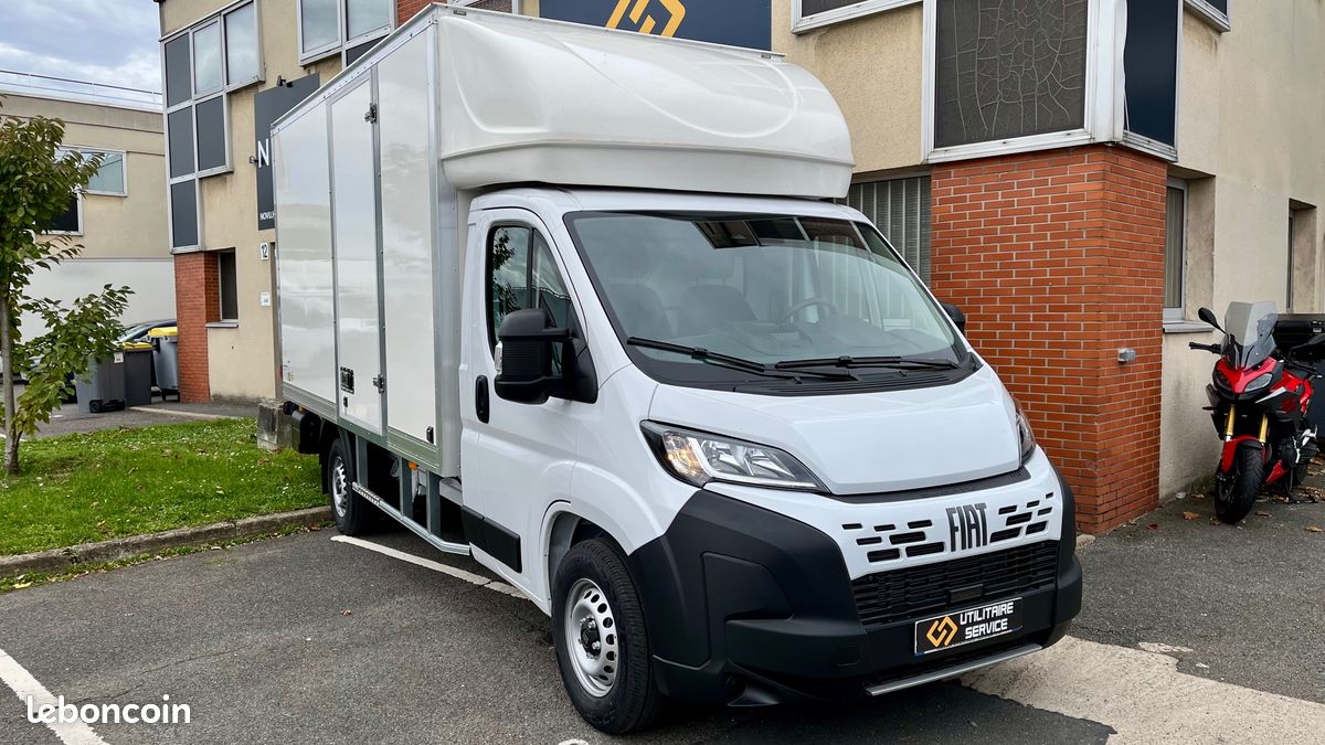 40 990 ht / fiat ducato maxi caisse 20m3 hayon auvent capucine porte laterale 2.2 180 cv BVA neuf / tva recuperable (image 1)