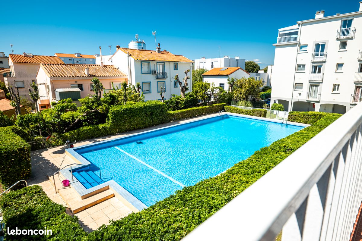 F3 piscine, garage, proximité du port et plage (image 1)