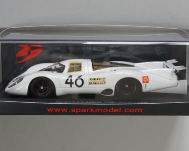 Porsche 917 n° 29 Première Victoire Porsche Zeltweg 1969 1/43 Spark MAP02043119