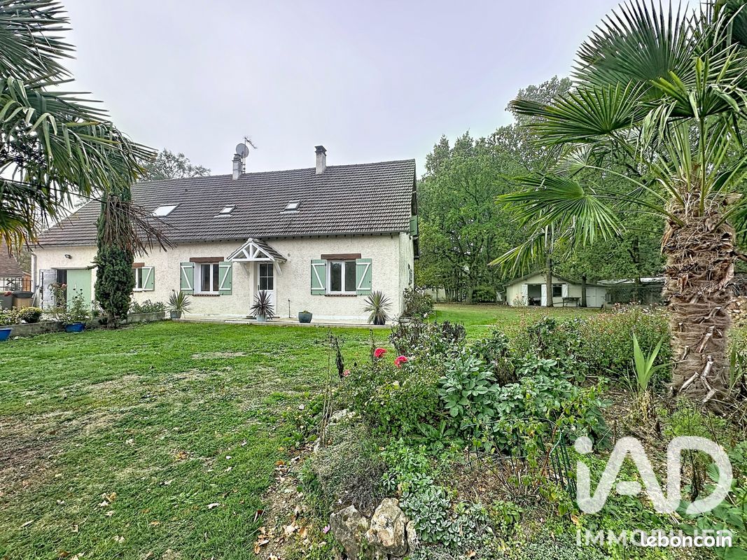 Maison 9 pièces 181 m² · à Dampierre-sur-Avre · 181 m² · 336 000 €