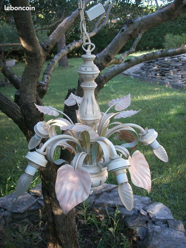 Lustre (image 1)