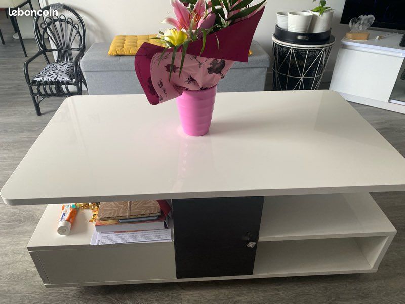 Table basse blanc laquée AVEC FACTURE * 110cm longueur * 60cm largeur * 43cm hauteur (image 1)