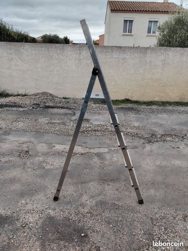 Escabeau en aluminium Hailo 5 marches L.40 – Hauteur de travail 3,07 m