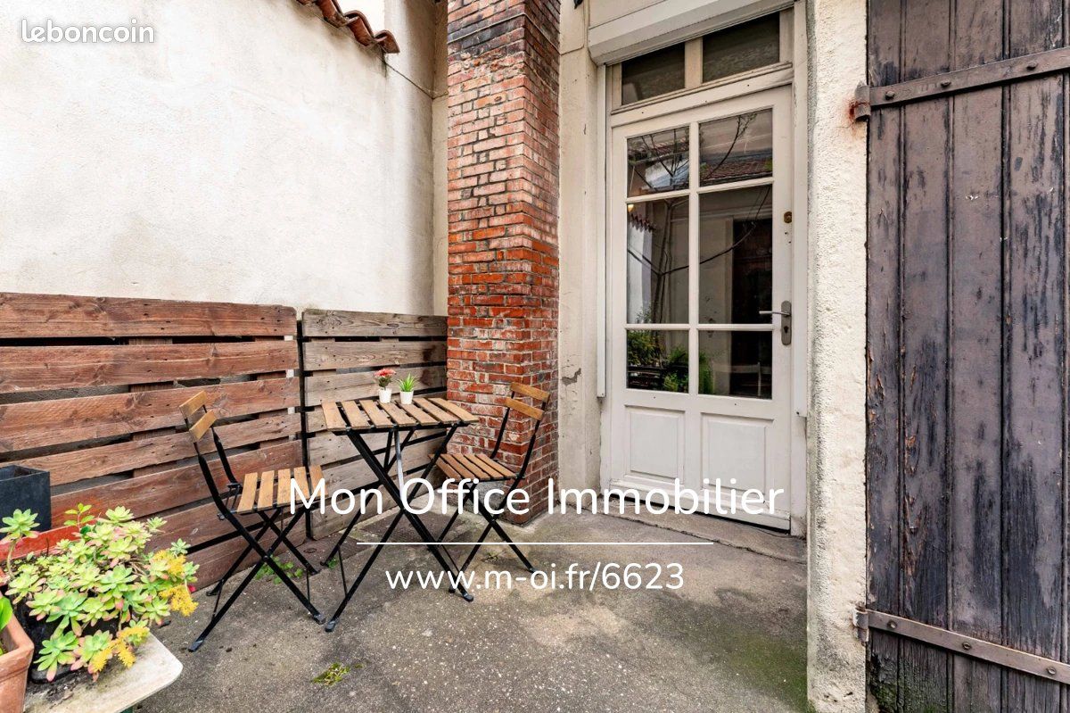 Immeuble 3 pièces 59 m² · à Lyon · 59 m² · 230 000 €