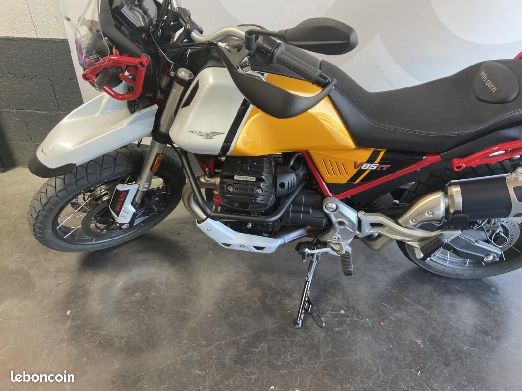 Moto Guzzi V85 TT 850 2024 (image 9)