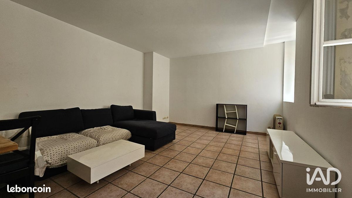 Appartement 2 pièces 45 m² · à Marseille · 45 m² · 990 €