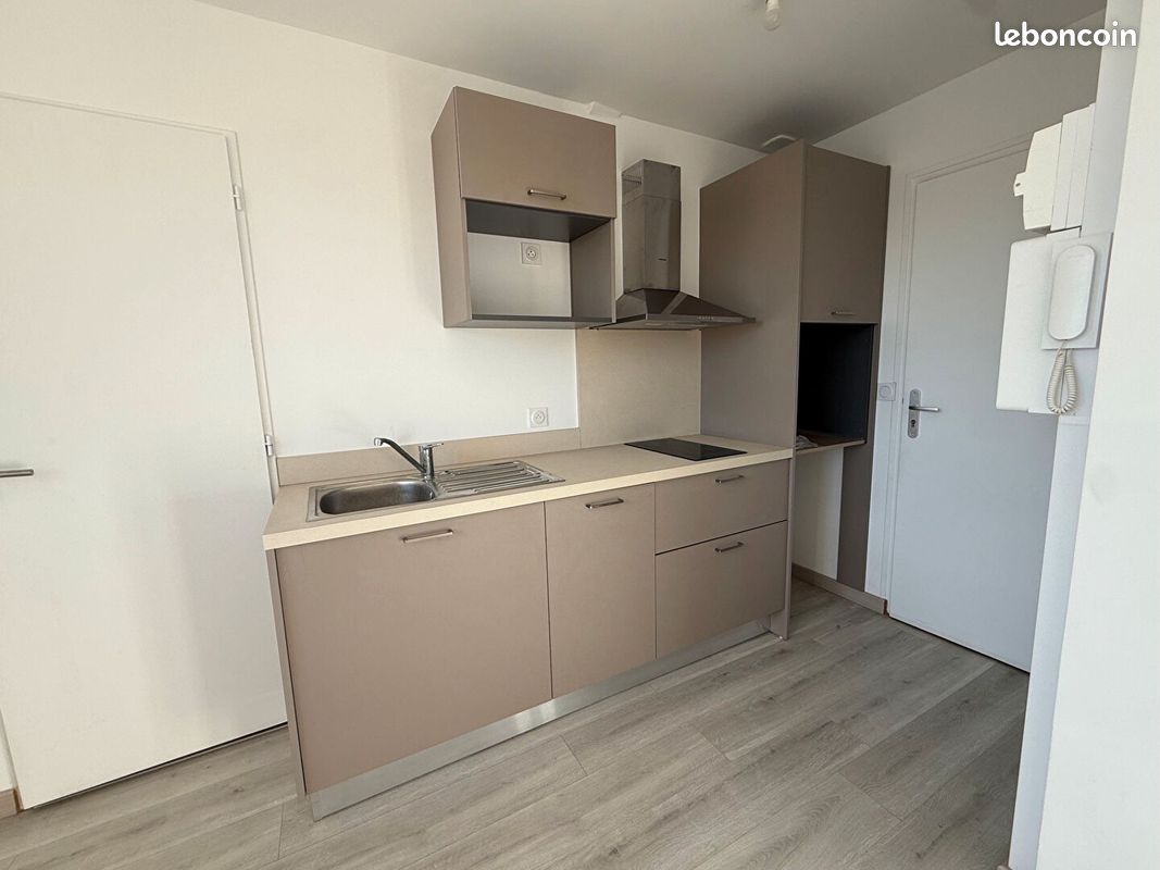 Appartement 1 pièce 15 m² · à Bondoufle · 15 m² · 720 €/mois