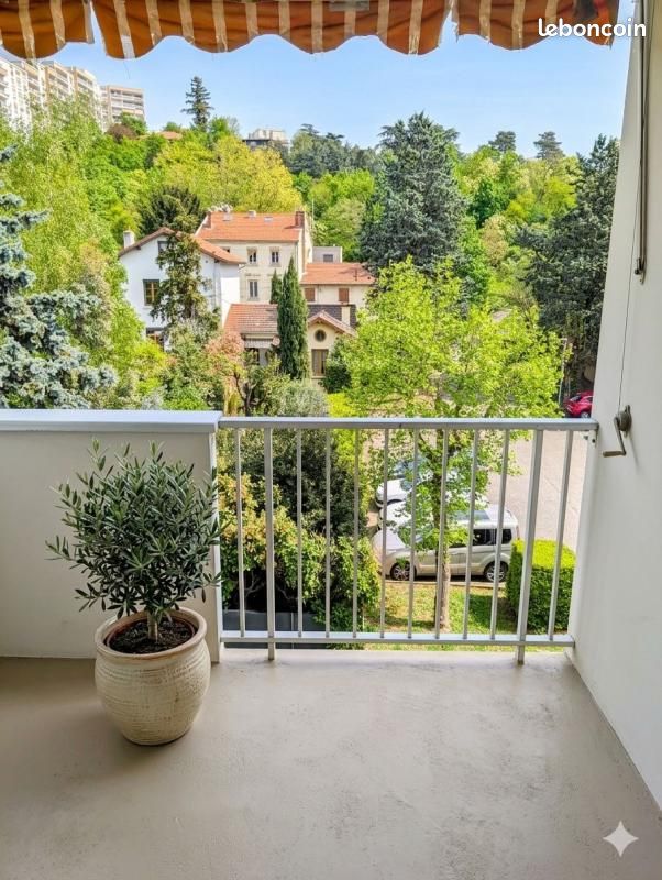 Appartement 5 pièces 98 m² · à Tassin-la-Demi-Lune · 98 m² · 278 000 €