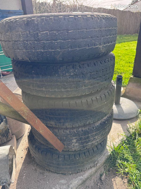 Vends jantes partner/berlingo 165/70R14C (image 3)