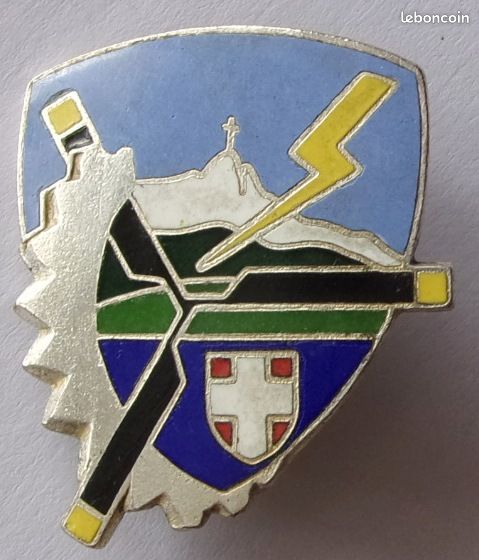 INSIGNE BADGE ARMÉE de l'Air BASE AÉRIENNE BA 942 LYON ORIGINAL AUGIS INSIGNE BADGE ARMÉE de l'Air BASE AÉRIENNE BA 942 LYON ORIGINAL AUGIS