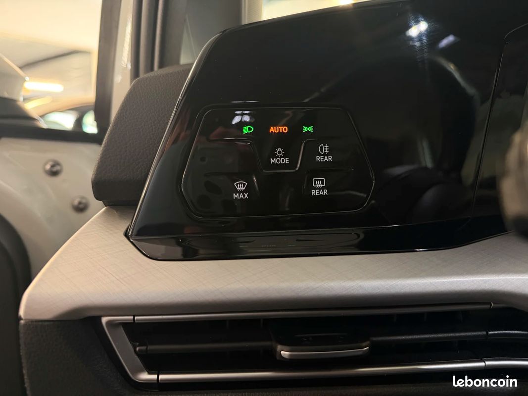 Volkswagen GOLF VIII Life 1st Business Société Réversible (image 17)
