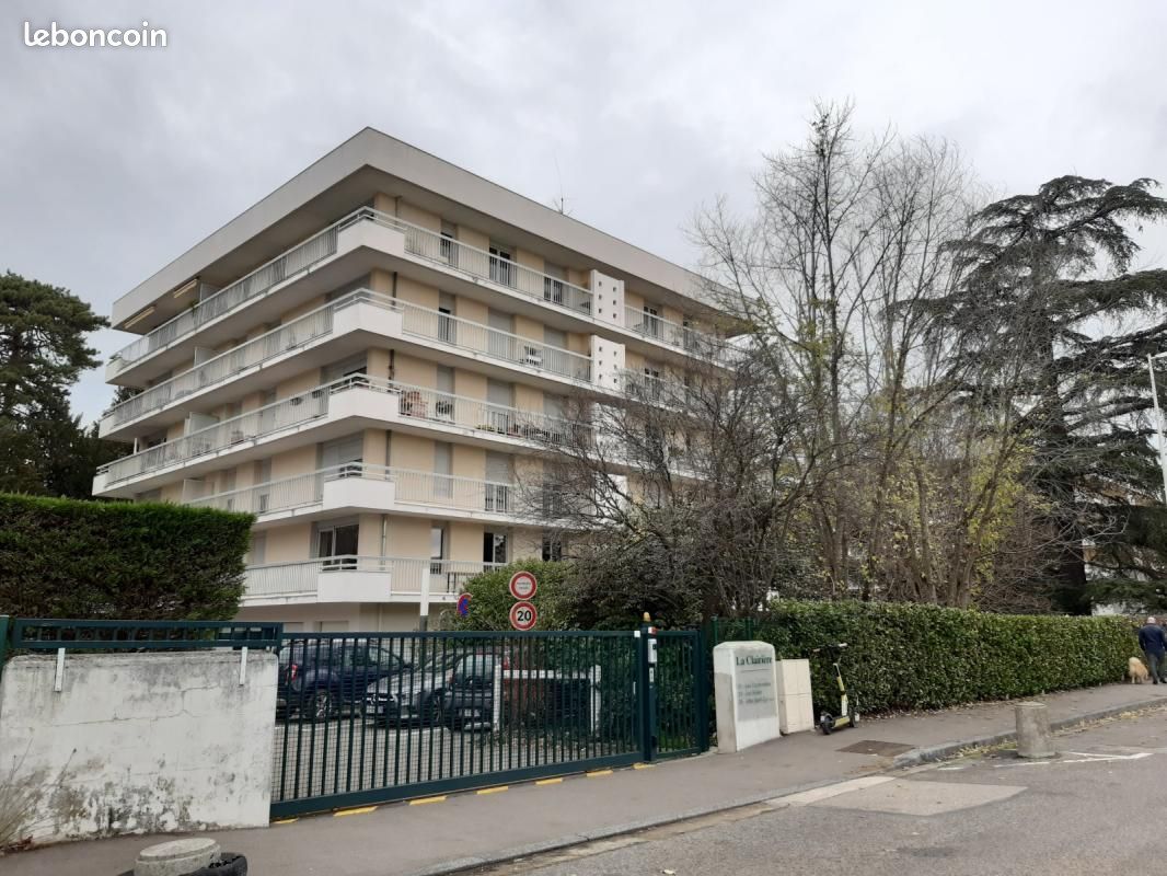 Appartement 3 pièces 75 m² · à Lyon · 75 m² · 1 236 €