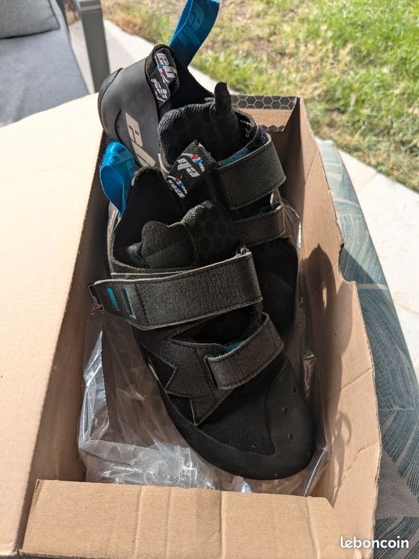 CHAUSSONS D'ESCALADES MUSKI plus P46 , T46 EUR 29,99 - FR