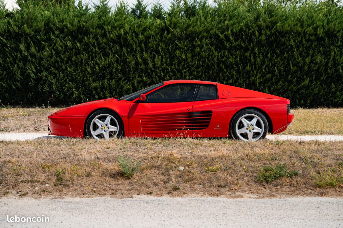 Ferrari 512 TR | Rosso Corsa | Intérieur Tout cuir Noir | Classiche | Première Peinture | À partir de 4250/mois (image 2)