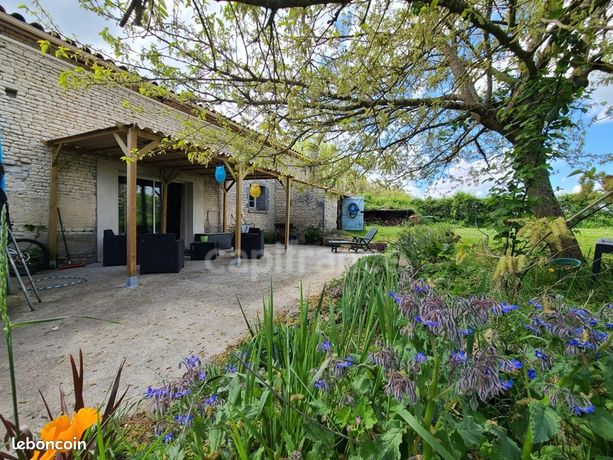 Maison 8 pièces 244 m²