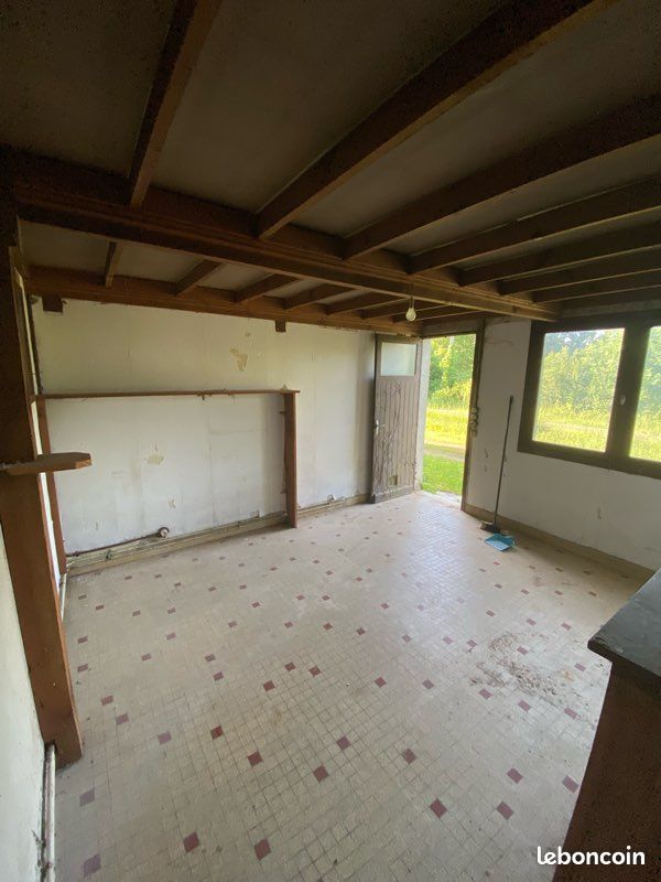 Local commercial 3 pièces 25 m² · à Arue · 25 m² · 160 €/mois