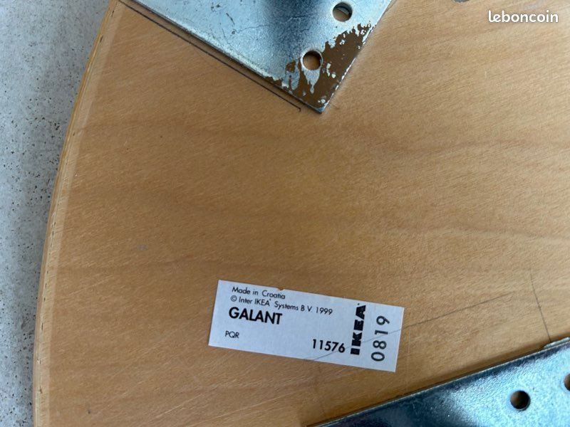 Étagère demi-lune IKEA avec pieds (image 4)