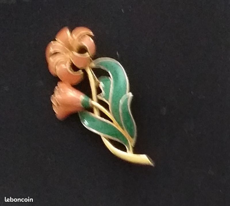 Broche Fantaisie Fleurs En Acrylique Et Alliage - Occasion, à Nettoyer