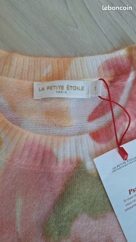 Pull Lacoste 100% Laine Rayé Rouge et Blanc - Col V T.40 NEUF+ETIQUETTE