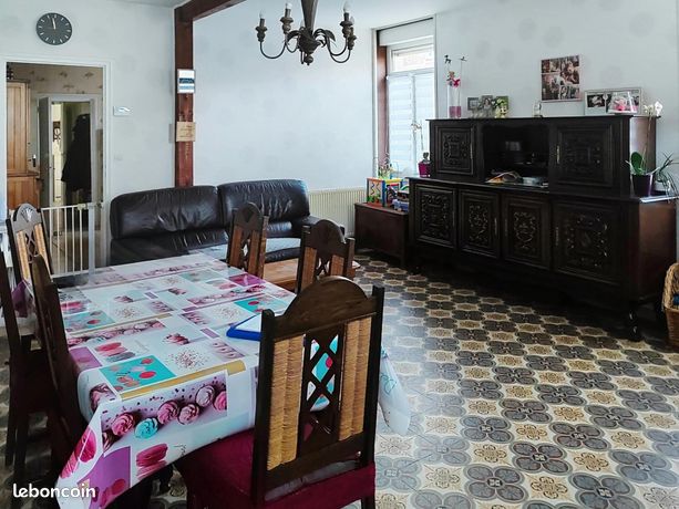 Propriété 8 pièces 174 m²