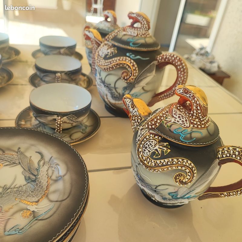 Service à Thé En Porcelaine Ancien – Vintage, Motif Personnage – Complet