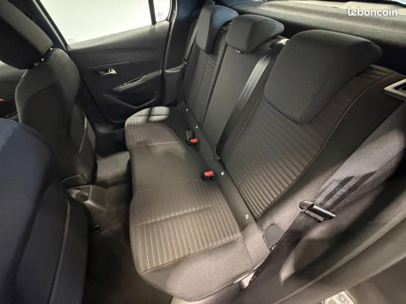 Peugeot 208 1.2 PureTech 100ch S&S Active Pack 118g (image 12)