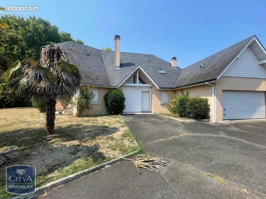 Maison 6 pièces 185 m² · à Lescar · 185 m² · 1 500 €/mois