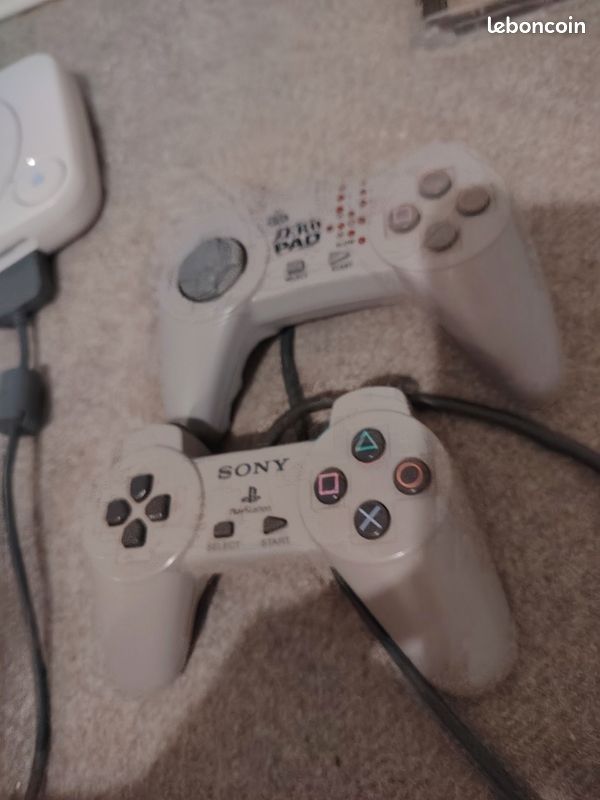 Console Sony PlayStation PS One SCPH-102 PAL 2 manettes 2 jeux carte mémoire bon état (image 14)