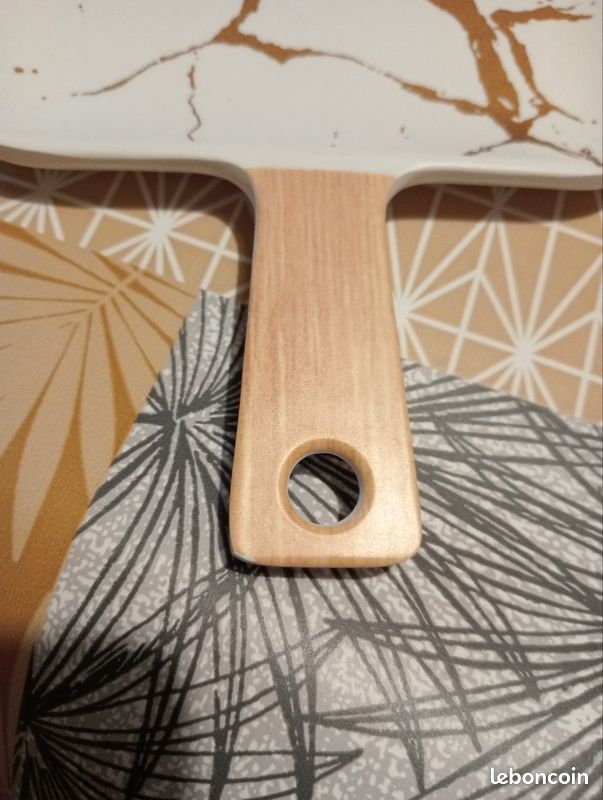 Petit plat avec manche recouvert dessus imitation bois façon marbre mélamine épaisse façon porcelaine (image 3)