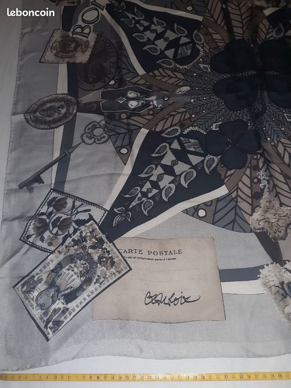 Carré Christian Lacroix (image 6)