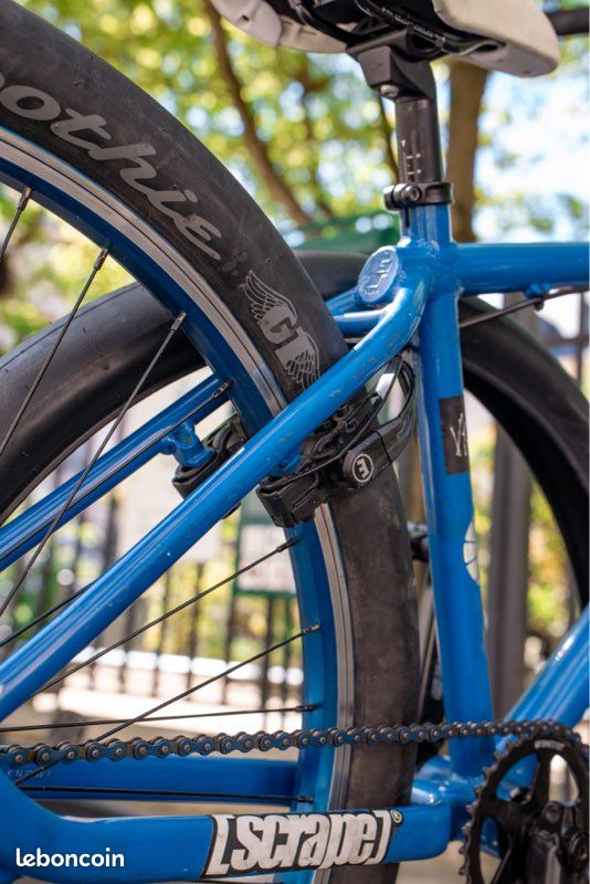 Vélo Cruiser Micargi Largo GT 26 - Pneus Gras, 7 Vitesses, Freins à Disque - Neuf