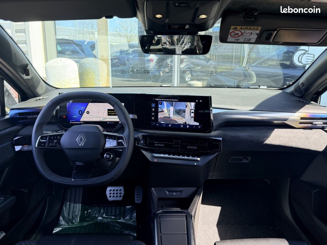 Renault Clio (6) esprit Alpine full hybrid E-Tech 160 ch (image 5)