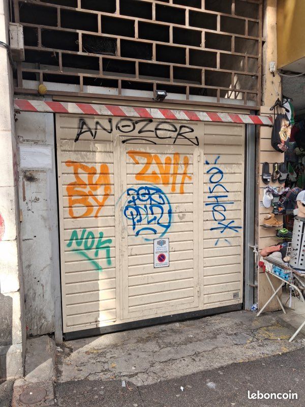 À vendre box garage 13003